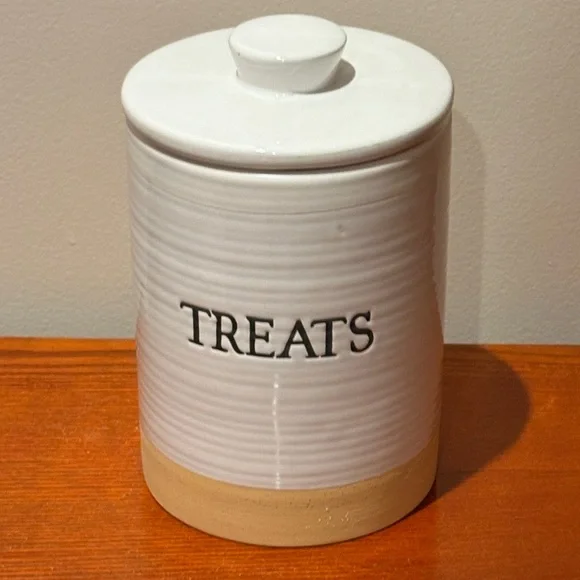 Sonoma Goods For Life Farmhouse Pet Treat Jar - Picture 4 of 9